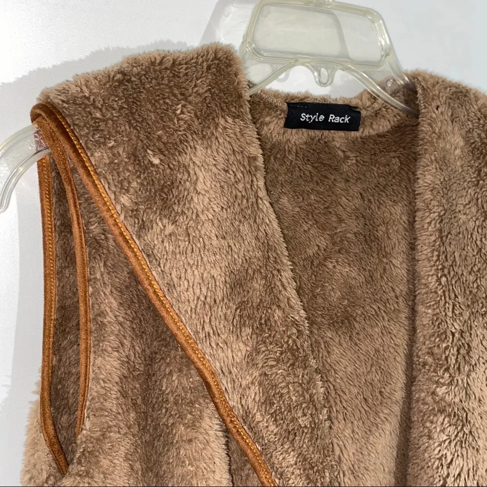 Style Rack Open Front Hooded Vest - Image 2