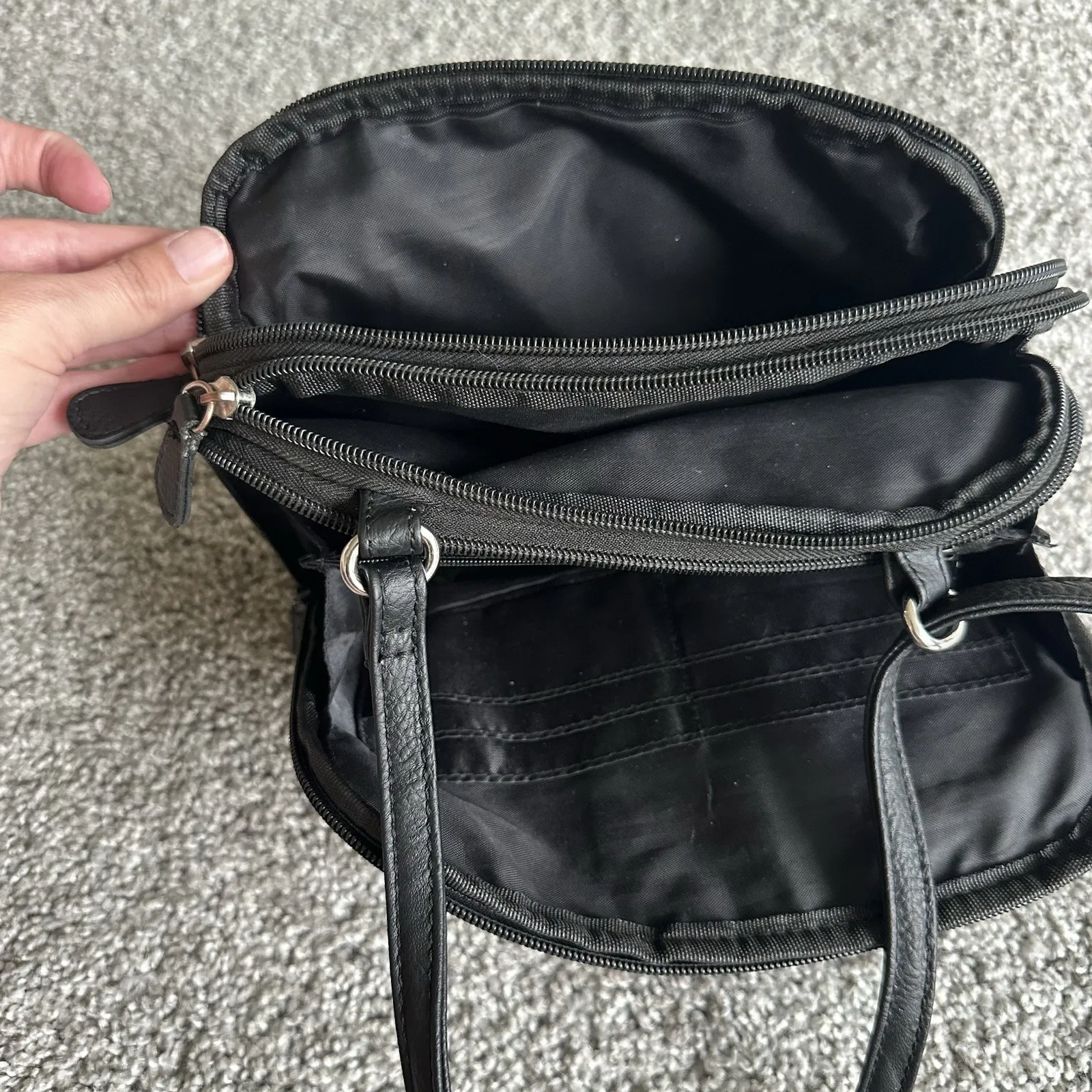 Beautiful Black Floral Print Multi Sac Crossbody Purse Bag So Many Pockets!‎ - Image 6