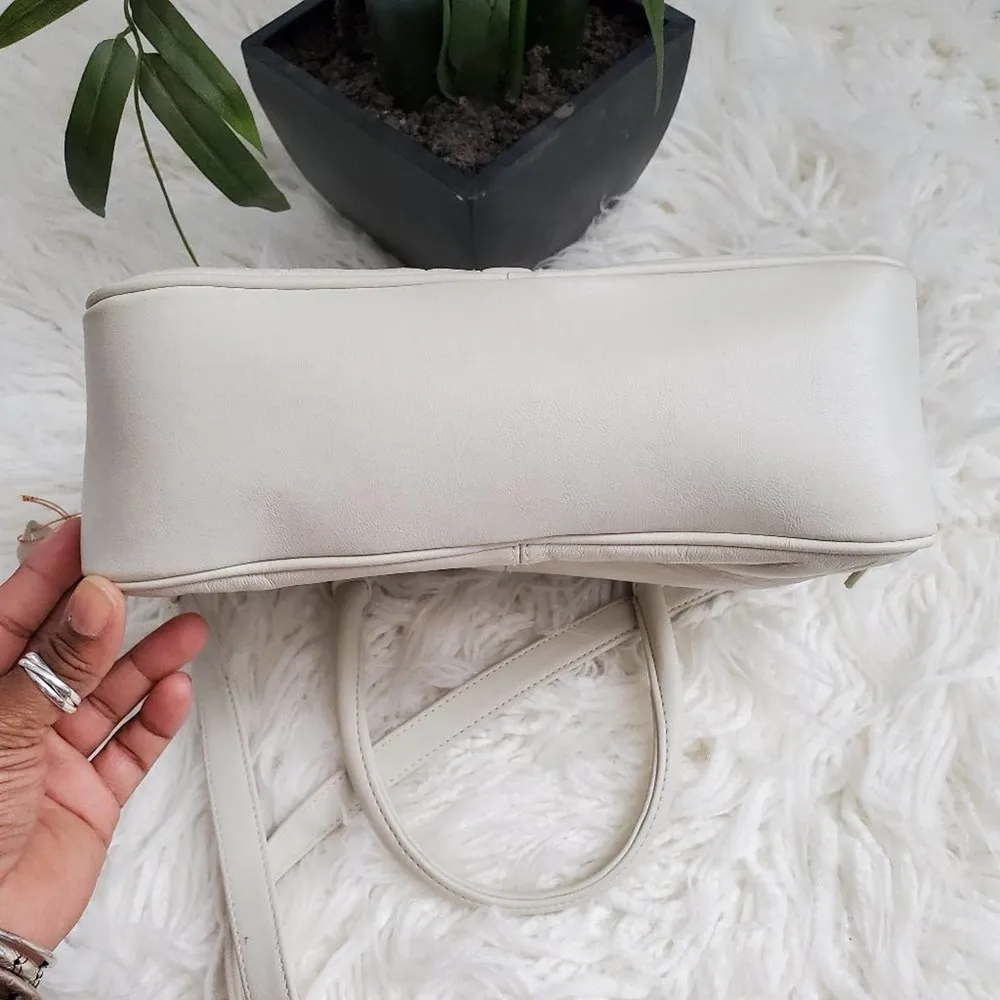 Vintage Rosetti White Leather Shoulder Bag Purse - Image 5