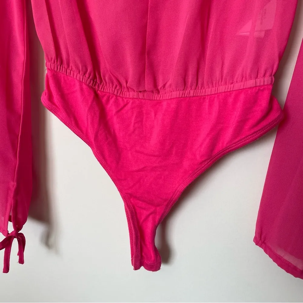 Revolve Superdown Celene Hot Pink Deep V-Neck Bodysuit Size XS - Image 5