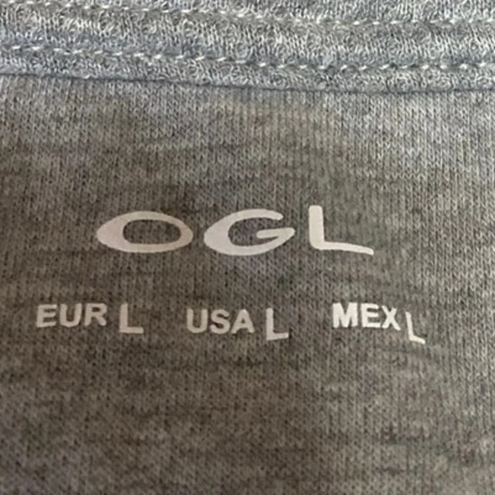 OGL Women's Gray Short Sleeve Deep V Neck Boxy Cropped T Shirt Tee Top Size L Size L - Image 3