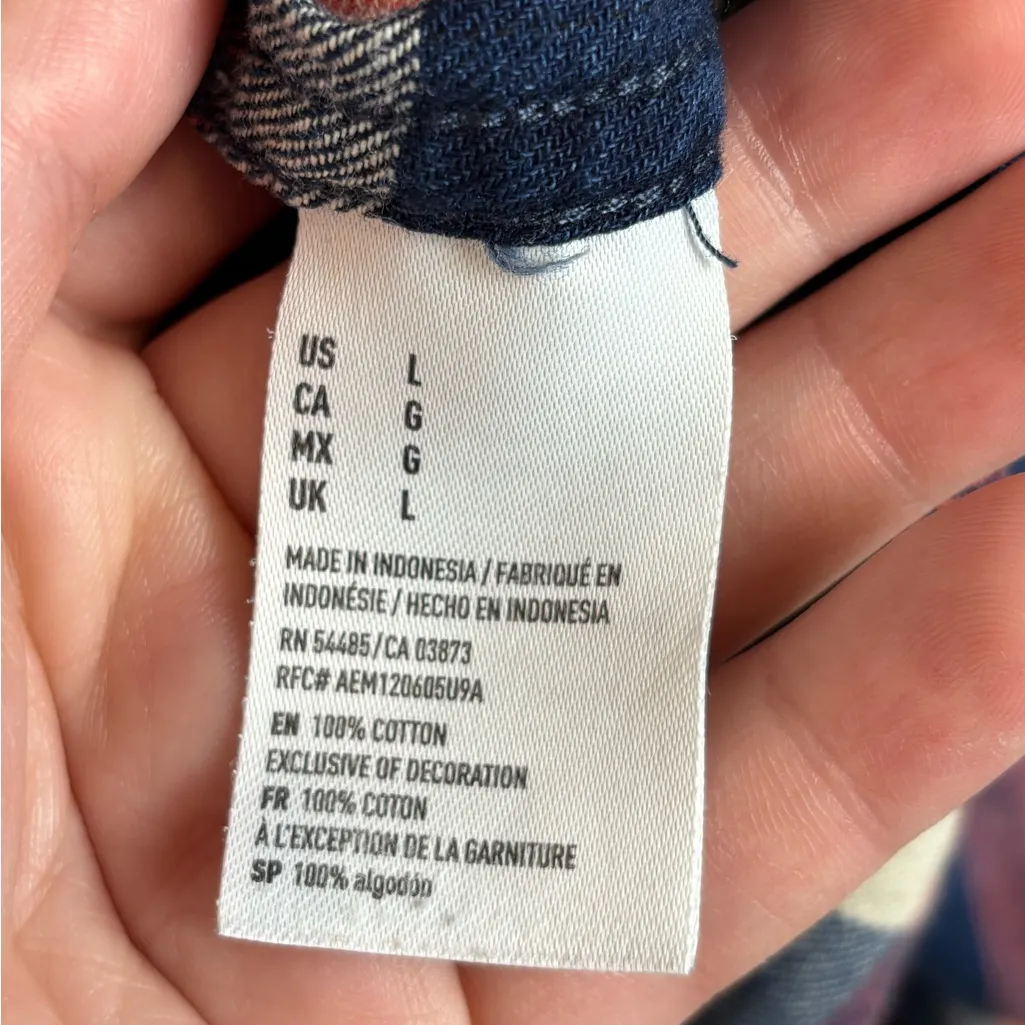 American Eagle Outfitters Woman’s Boyfriend Fit Plaid Casual Button Down Shirt - Image 4