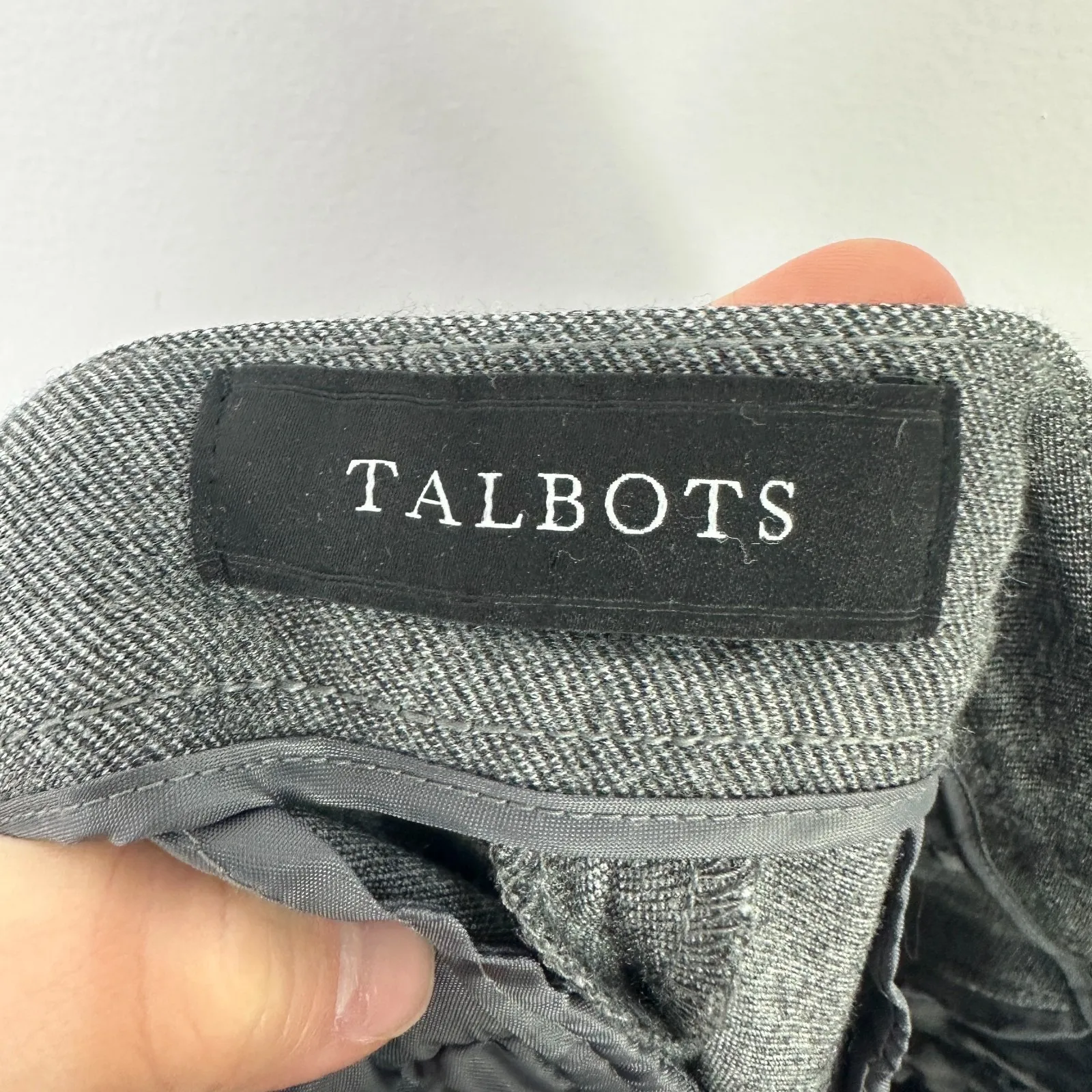 Talbots Skinny Ankle Pants Sz 6 Gray Large Trousers Stretch Quiet Luxury Office - Image 3