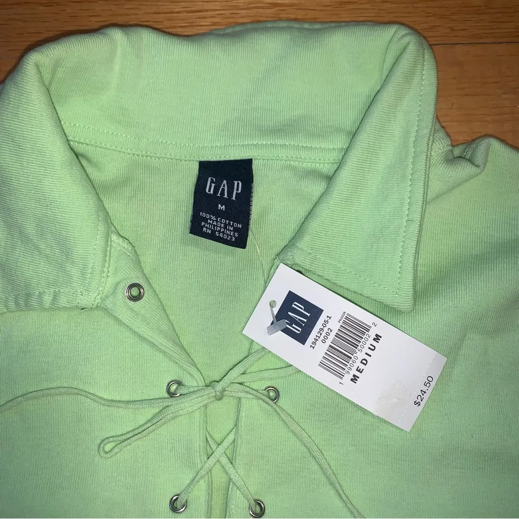 Gap 2003 Retro Collared Shirt String Closure Light Green Women's Medium - Image 5
