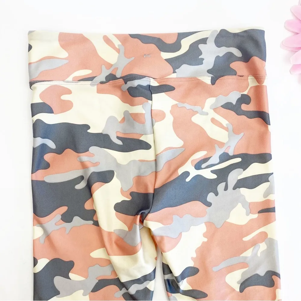 Koral Lustrous High Rise Leggings: Rose Quartz Camo Print - Image 8