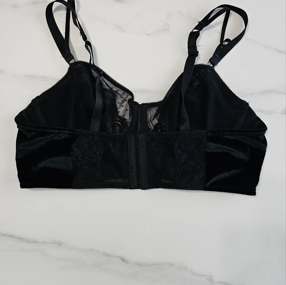 Torrid Velour And Lace Underwire Bra - Image 5