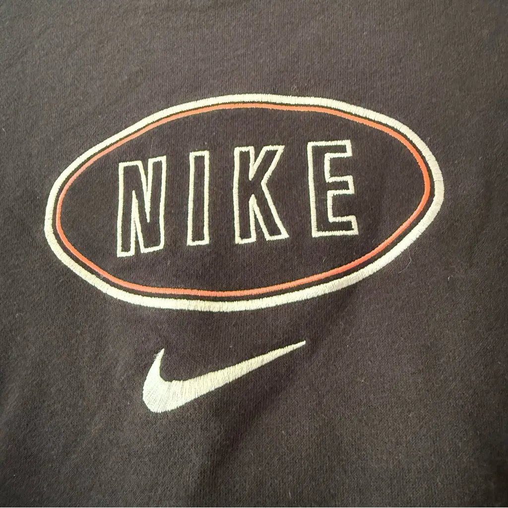 Black Cropped Women’s Crewneck Embroidered Sweatshirt Size XL - Image 5