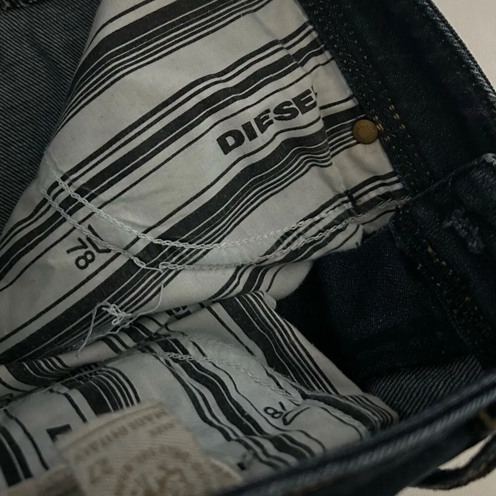 Diesel BRUCKE Dark Wash Straight Leg Jeans Size 27 - Image 9