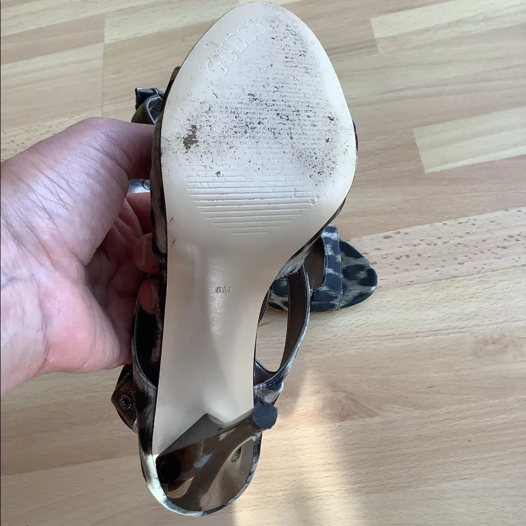 Sexy GUESS sandals 🥀 - Image 9