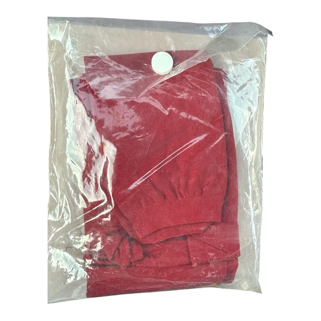 Vintage 1991 Victoria’s Secret Triple Opaque Red Leggings NOS - Image 2