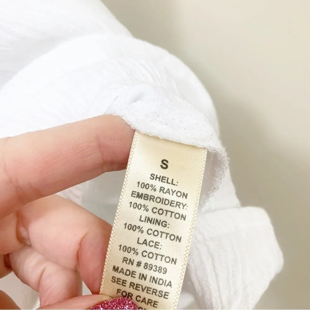 Studio West Apparel Crochet White Short Sleeve Top - Image 3