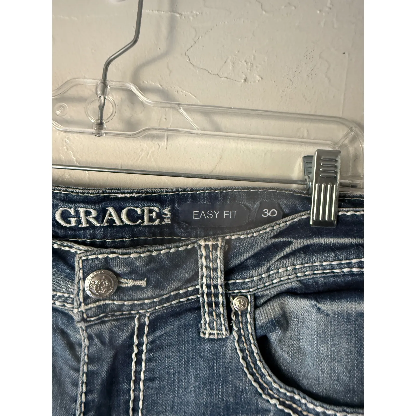 Grace Easy Fit Women's Blue Wash Denim Cropped Capri Jeans Size 30 Western - Image 8