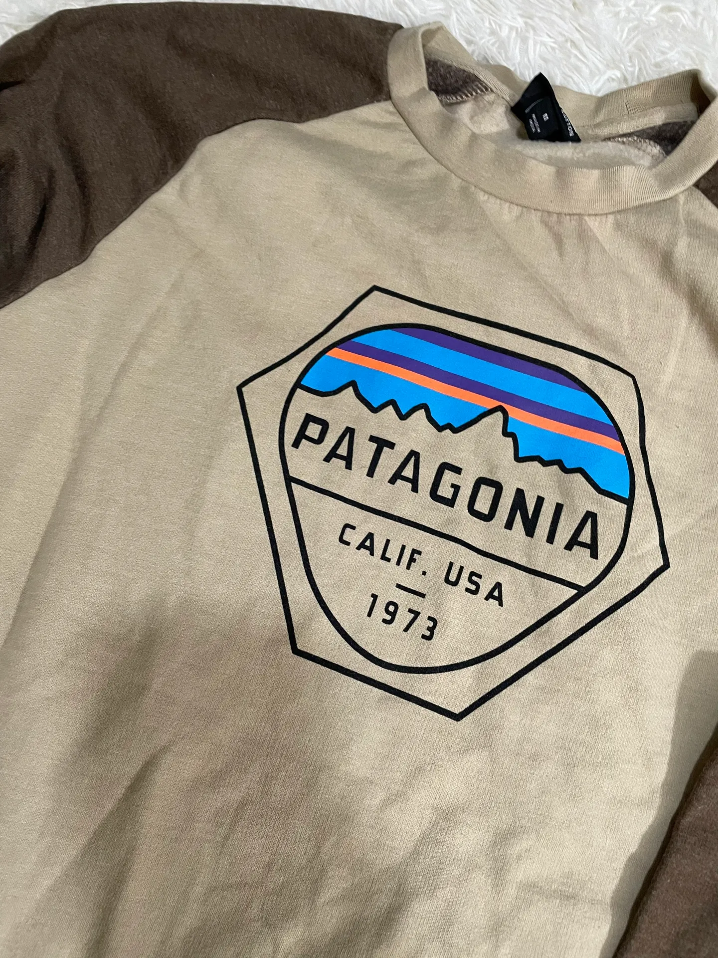 Patagonia Lightweight Crewneck - Image 2