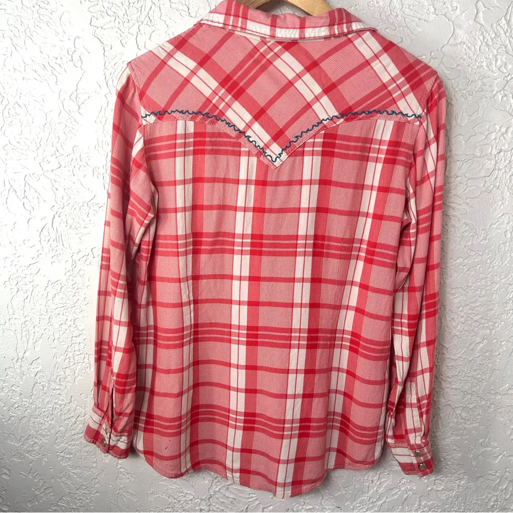 WRANGLER Retro Snap Button Up Red Western Blouse Zig Zag Stitching Size M - Image 7