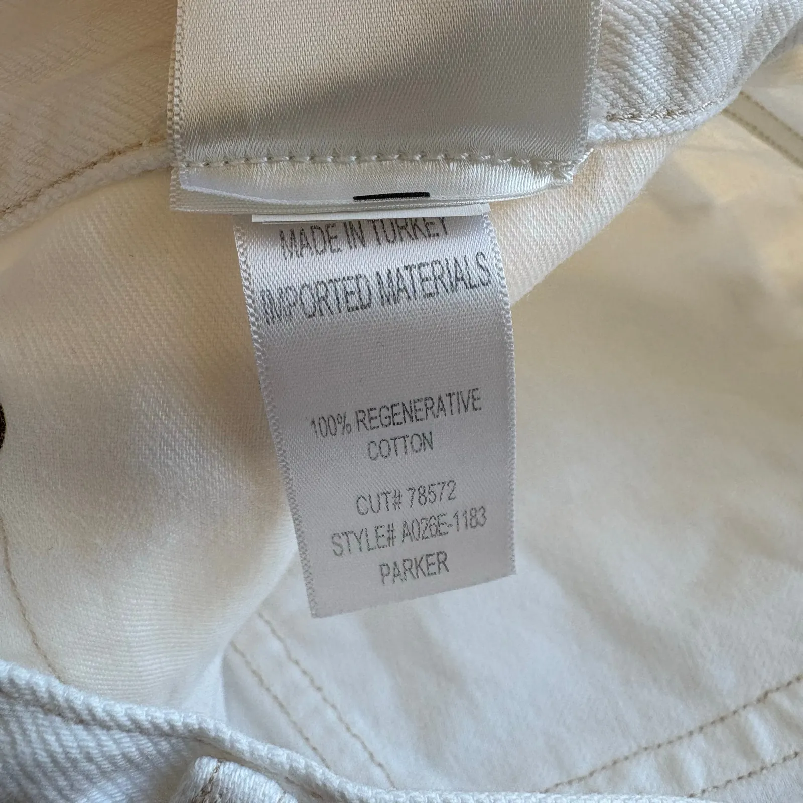 AGOLDE Parker Vintage Cut Off White Denim Shorts in Repose Size 29 - Image 6