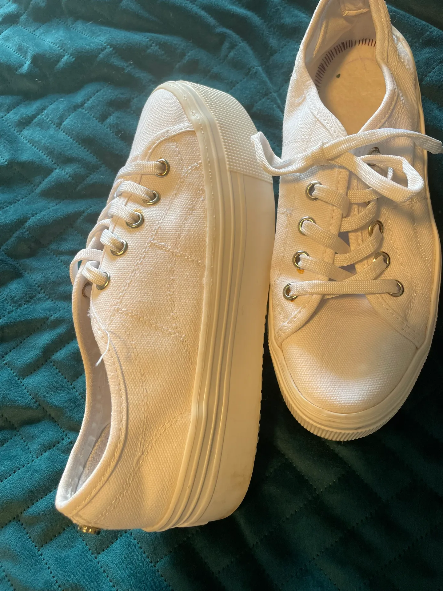 Steve Madden White Platform Shoes - Image 3