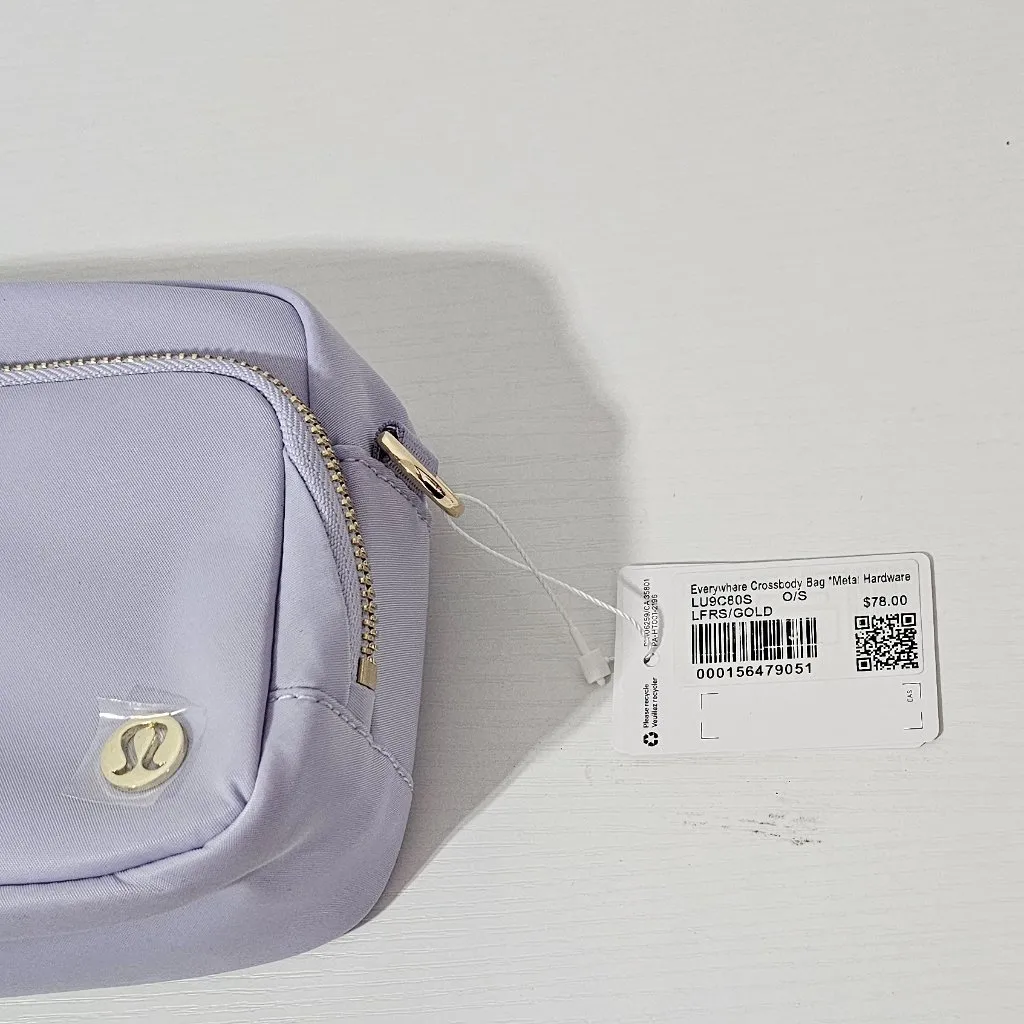 LULULEMON Everywhere Crossbody Bag 2L Metal Hardware -Lavender Frost/Gold - Image 7