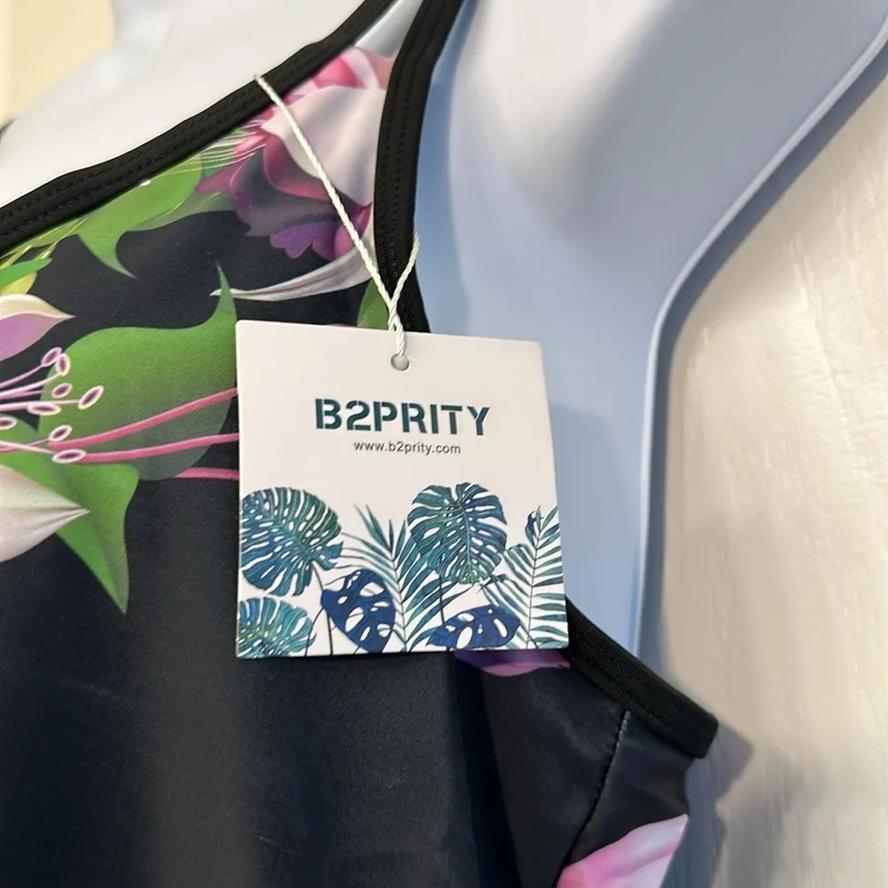 Women's Black Swimsuit Tank Top & Boy Shorts Floral Orchid Size Med NWT #7121 - Image 6