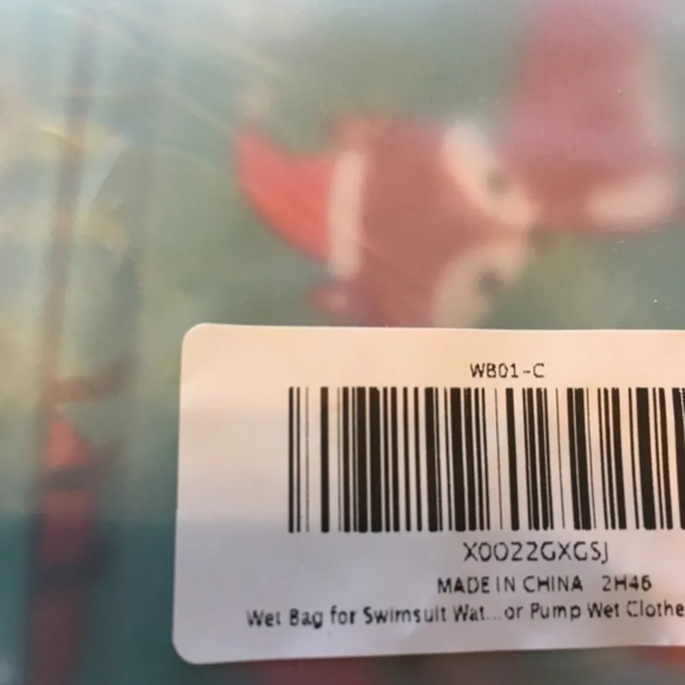 Fox Christmas wet dry double zippered bag - Image 12