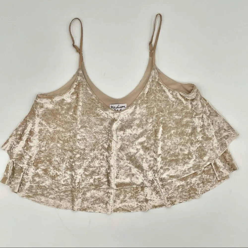 MADISON & BERKELEY‎ Ruffle Velvet Top Skinny Straps - Image 3