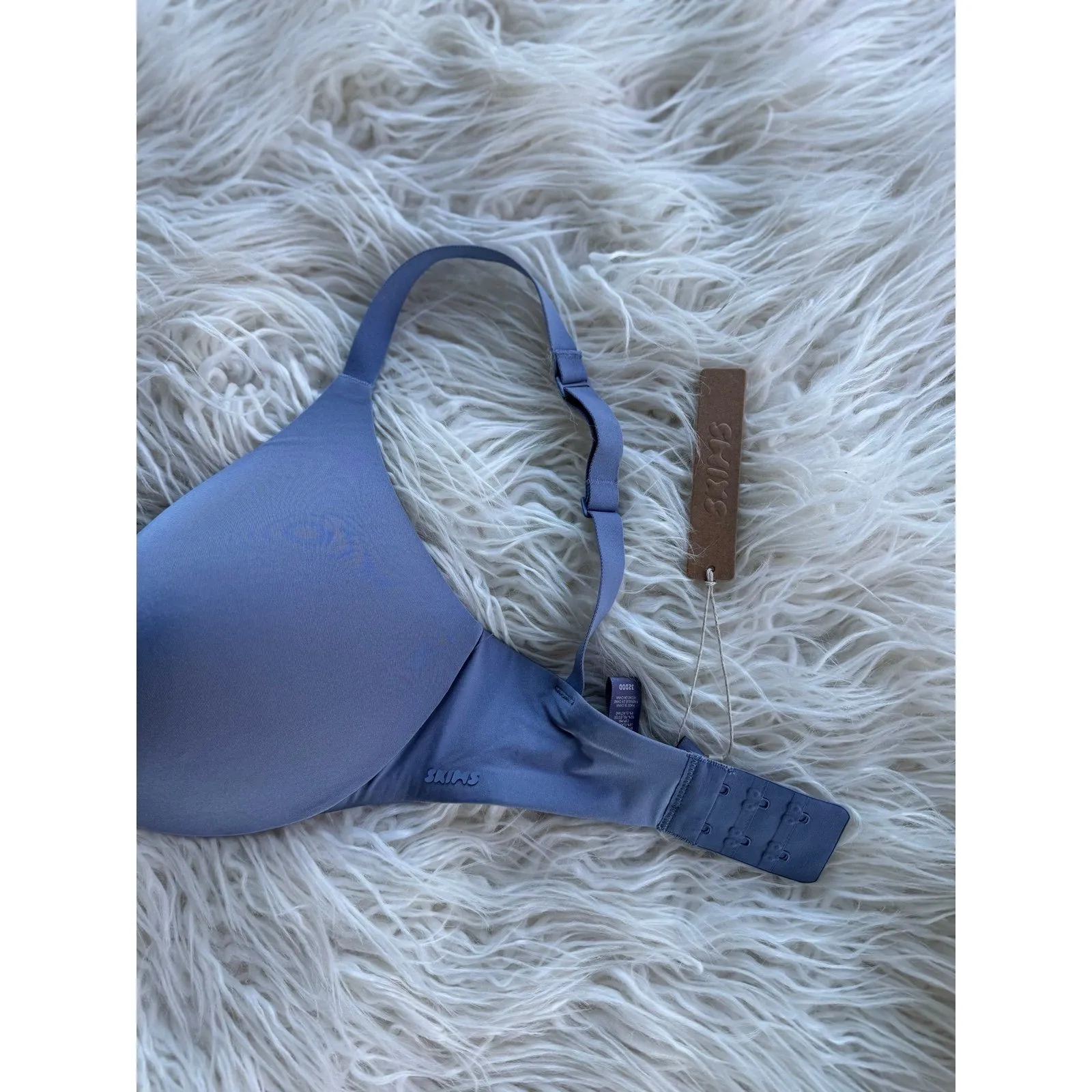 SKIMS  Wireless Form Push up Bra Slate Size 32DDD - Image 4