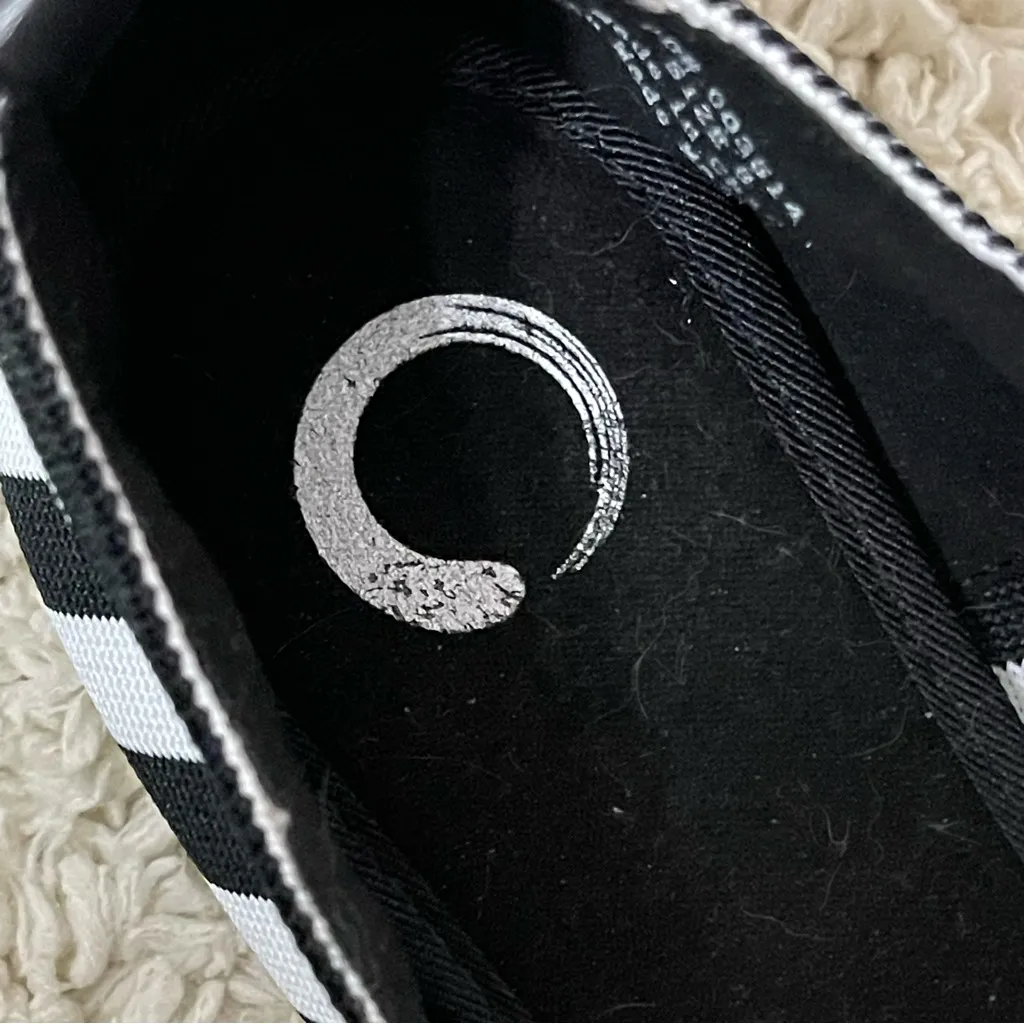 Striped Black and White Women's Flats Size 8 - Image 13