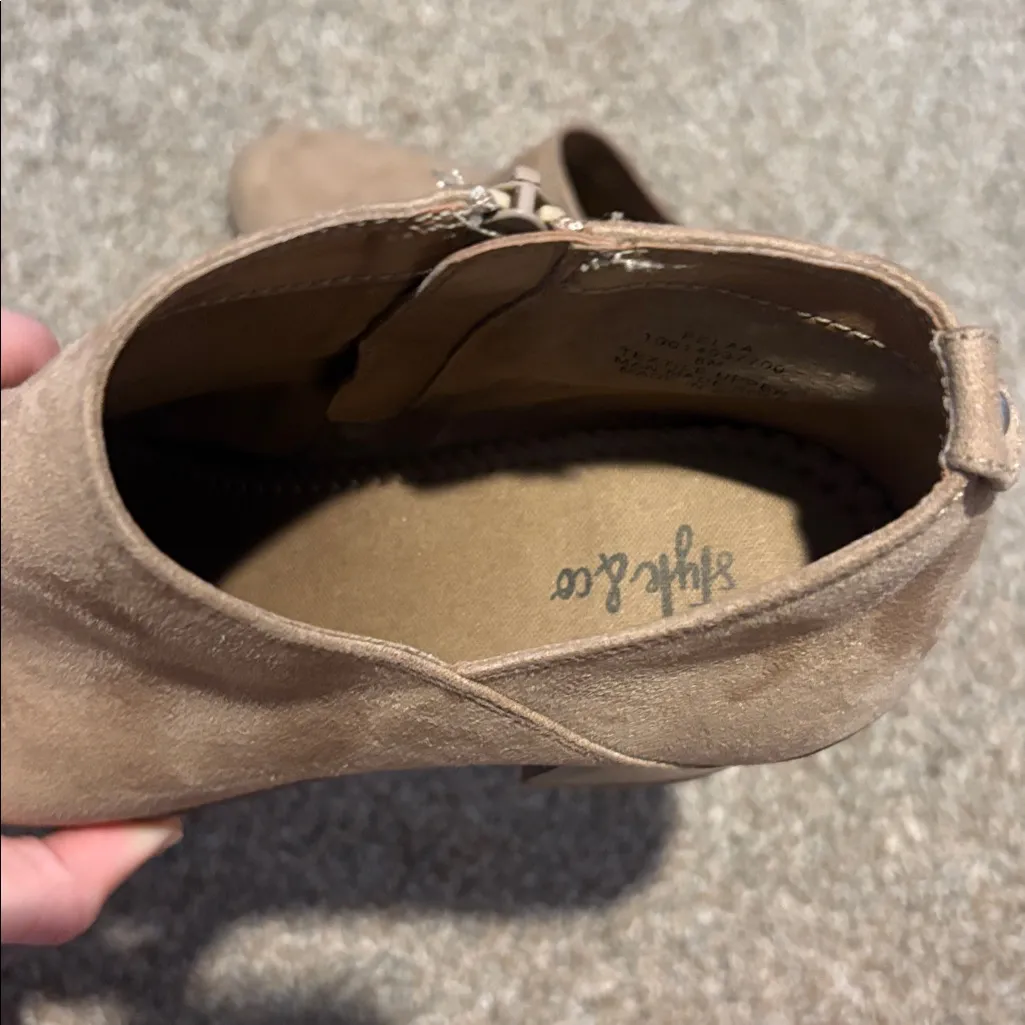 Women's Tan Ankle Boots - Image 2