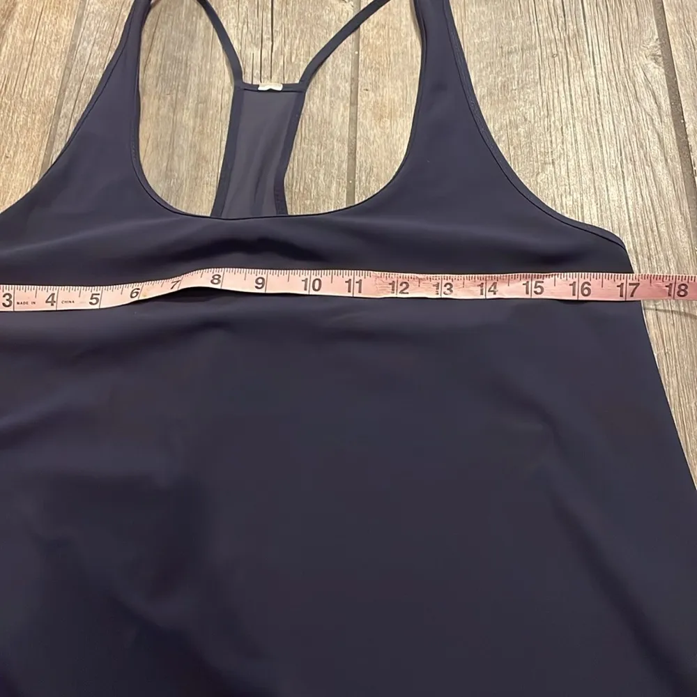Lululemon Women's navy Racerback Tank Top - Image 3