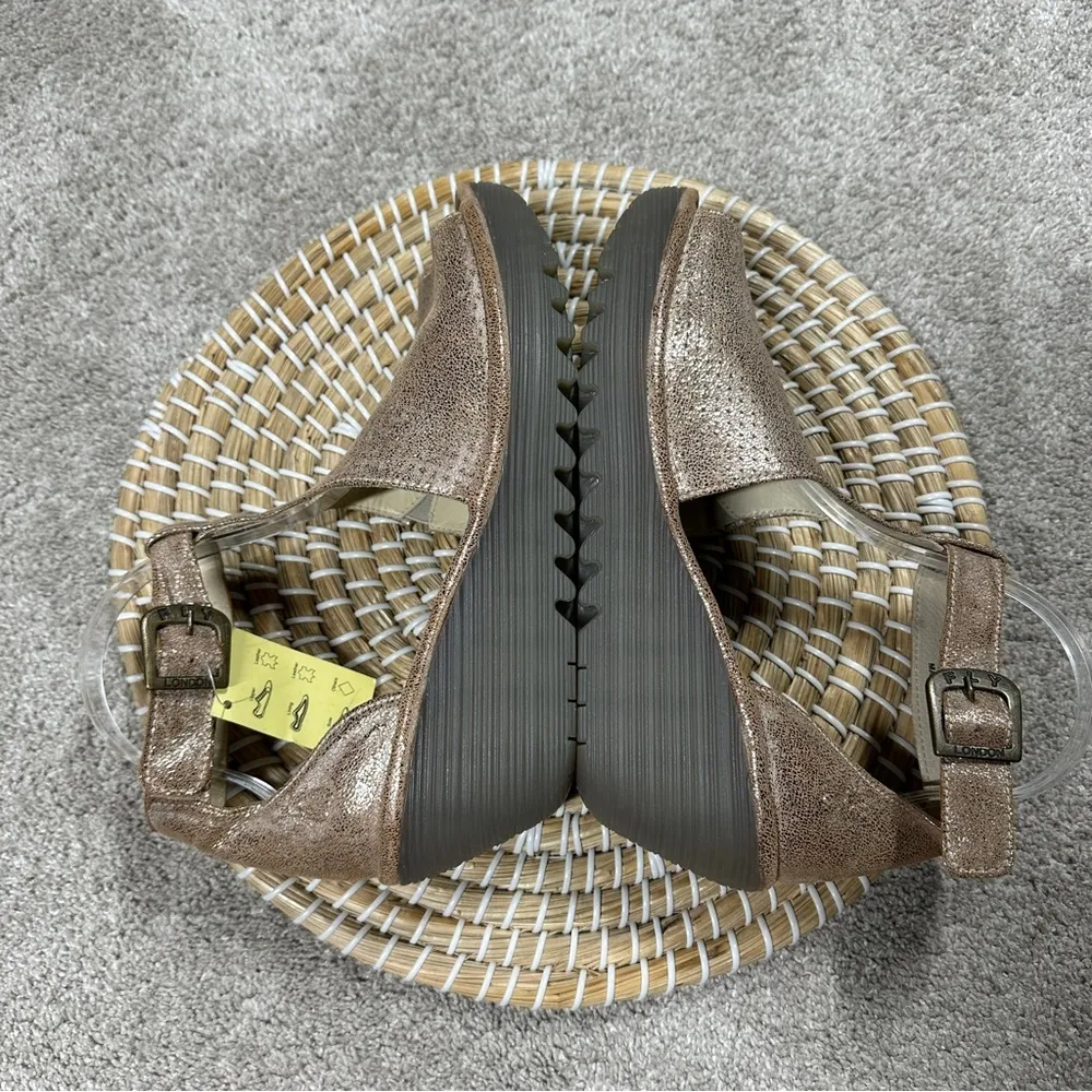 Fly London Women’s Yall T-strap Metallic Beige Leather Wedge Sandals 41/US 10.5 - Image 7