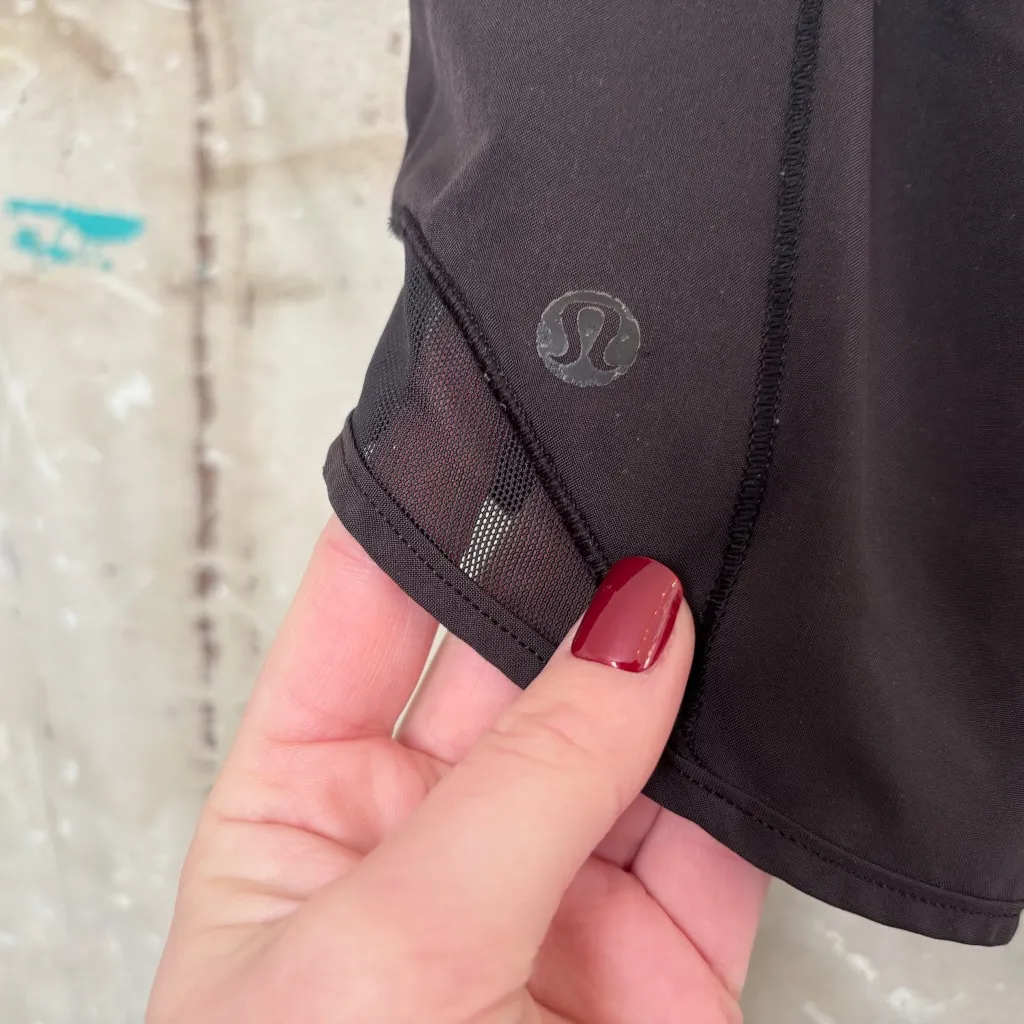 Lululemon Hotty Hot Short II Long 4", Black - Image 4