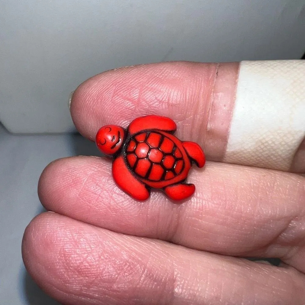 Set of Two Carved Turtle Beads‎ Red - Image 5