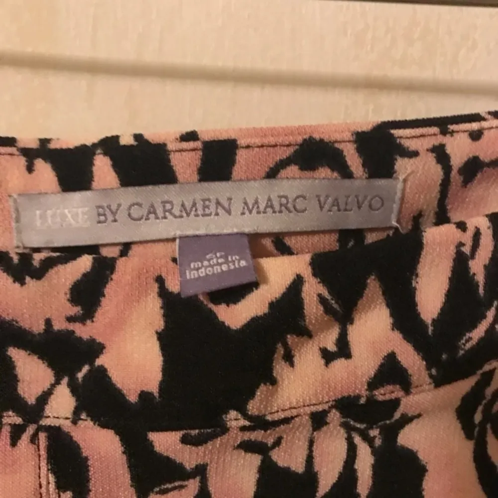 NWT Carmen Marc Valvo skirt - Image 4