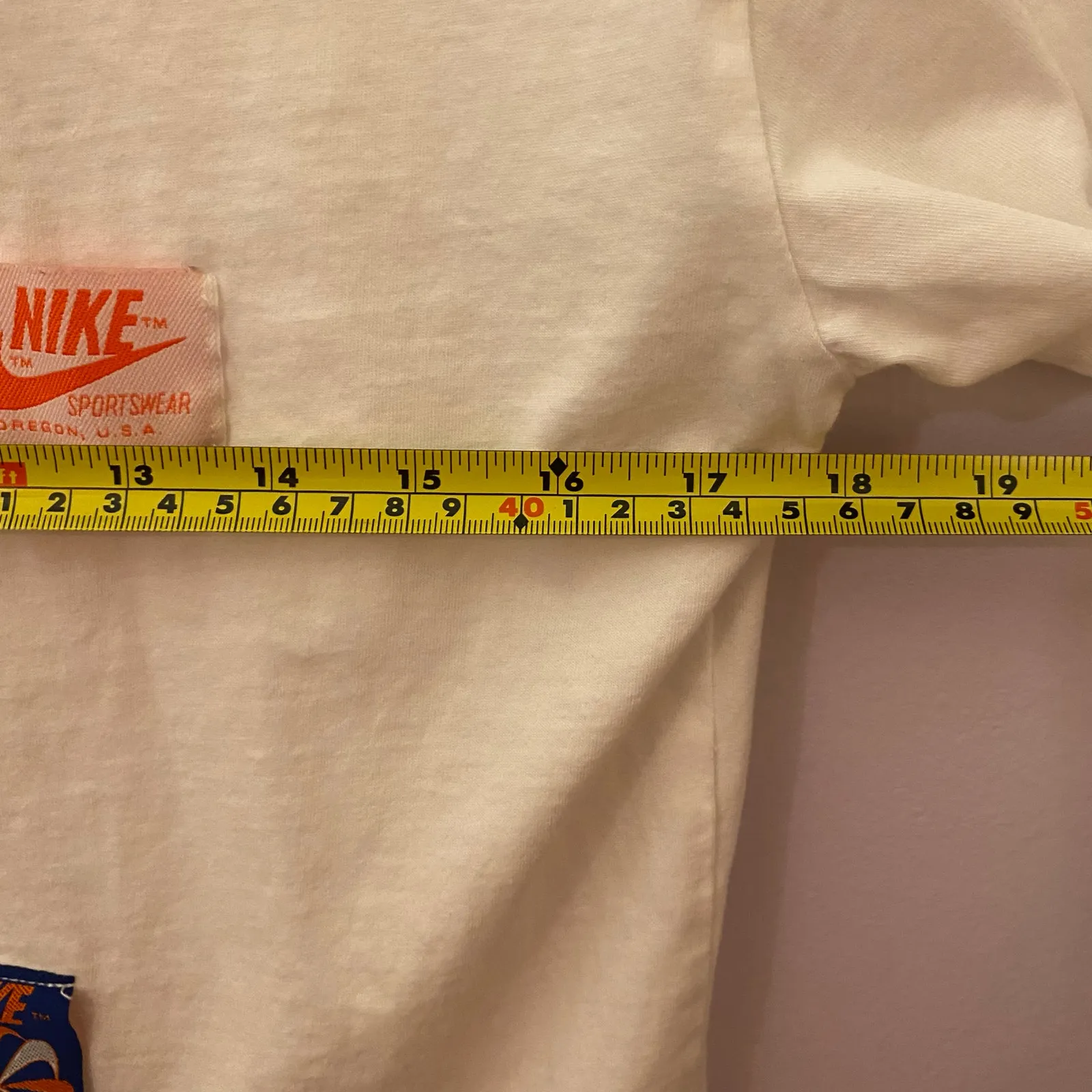 Nike White Retro 3D Vintage Tag Crewneck Long Sleeve Shirt Women's size Small - Image 7