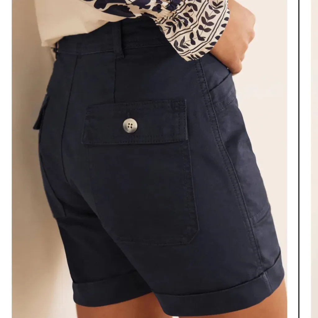 Boden Abingdon Chino Shorts Blue Size 6 - Image 2