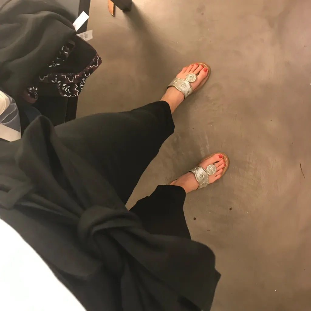 Abercrombie & Fitch Tie Waist Tapered Pants - Image 9