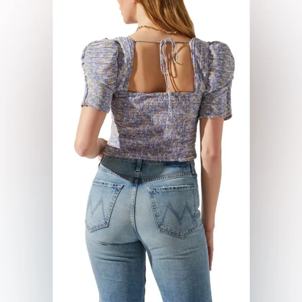 ASTR Smocked Back Sweetheart Neck Blouse Top in Purple Blue Ditsy Size Small NWT - Image 8