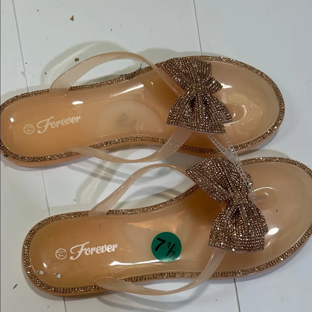 Forever  Glitter Bow Sandals in Tan - Image 4