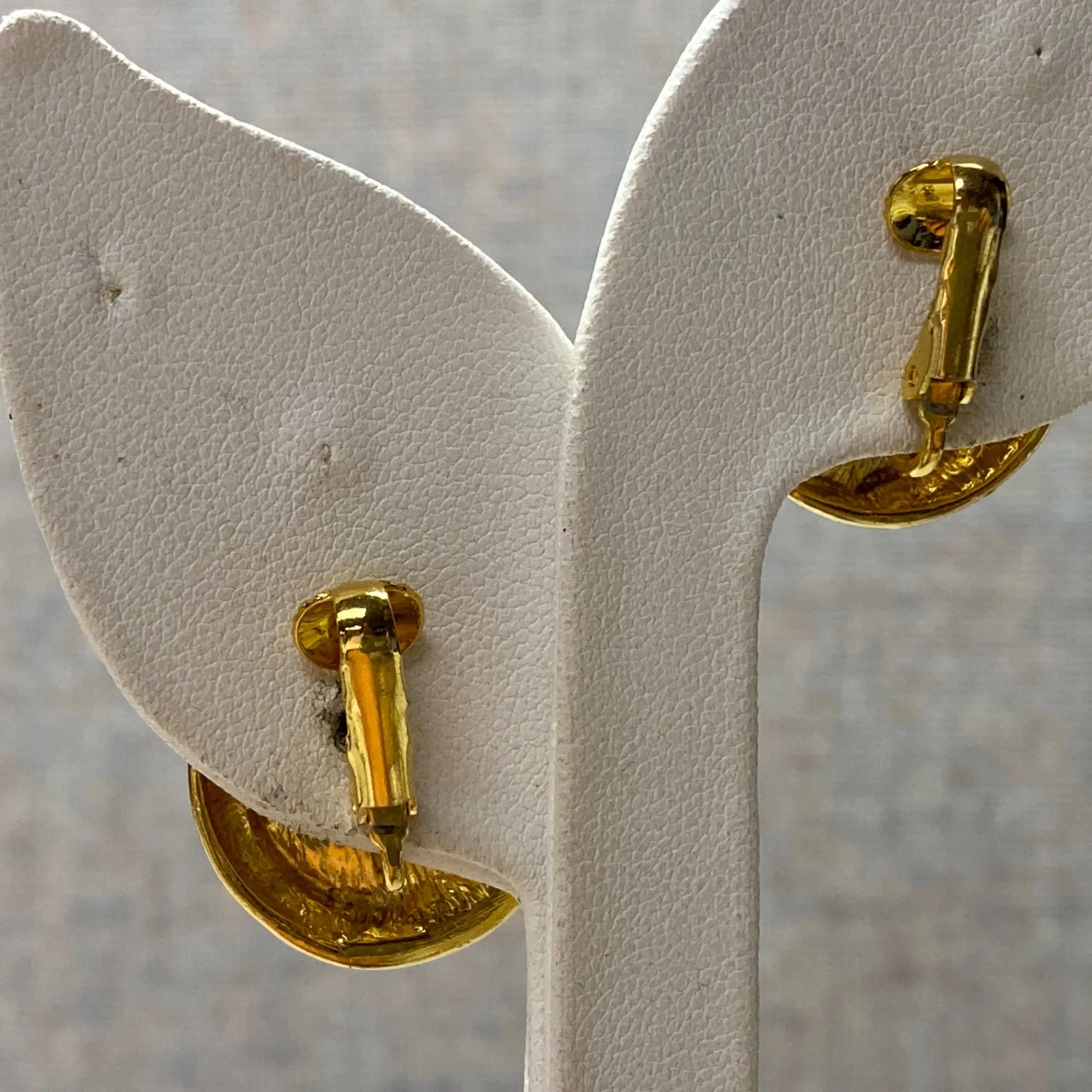 Gold Tone Navy Blue Enamel Clip On Earrings Elegant Retro Fashion Jewelry Gift - Image 6