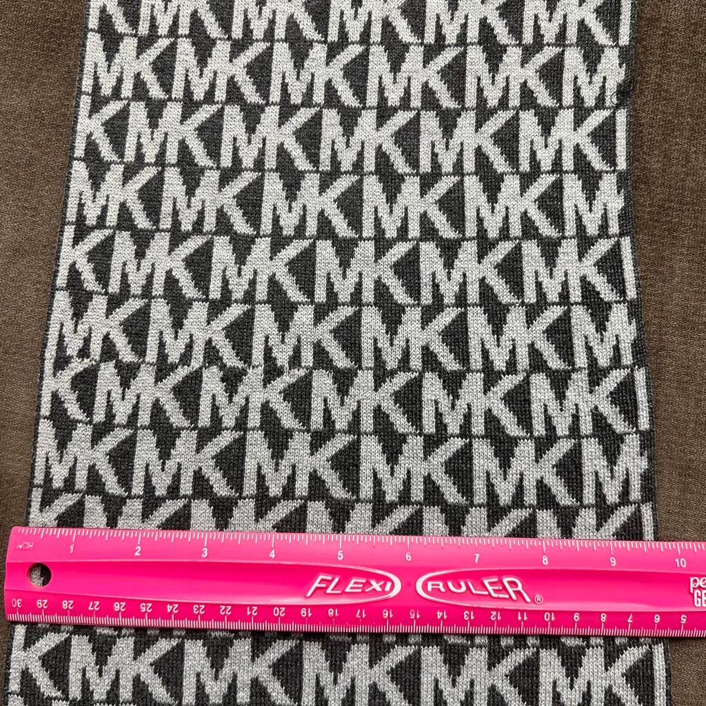 Michael Kors Monogram Black and White Scarf - Image 8