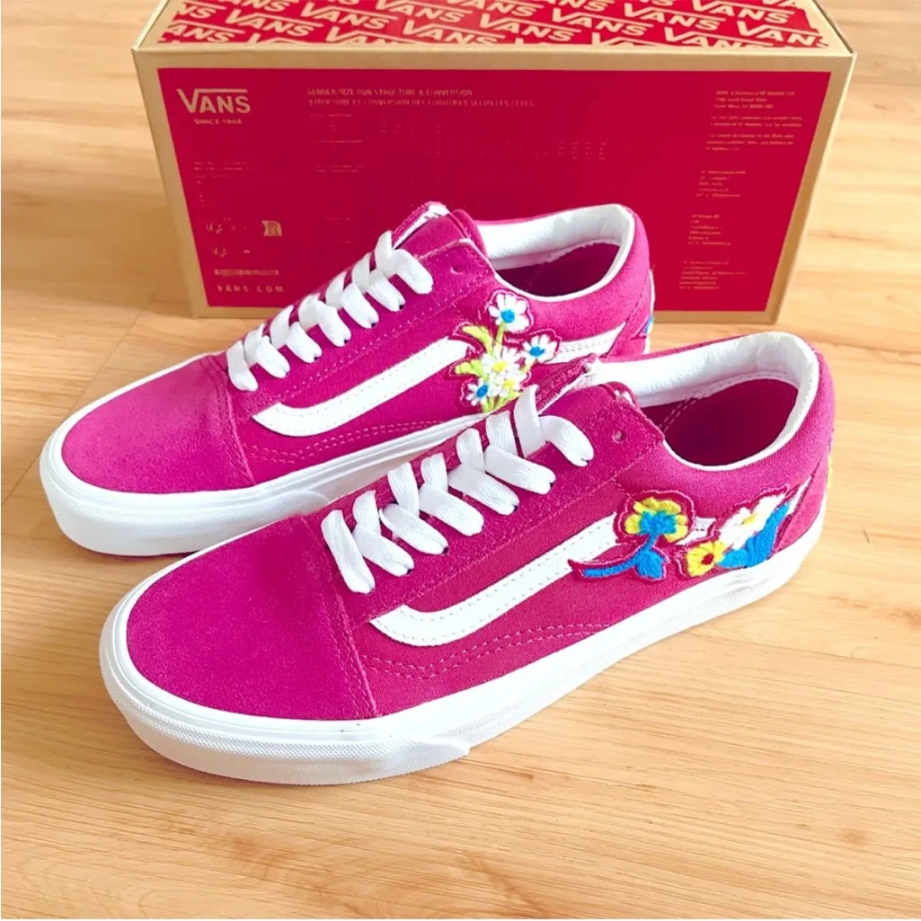 VANS Old Skool Shoe Suede Floral
Fuchsia Women's Size 8.5 US
VNOA4BV5TPK - Image 7