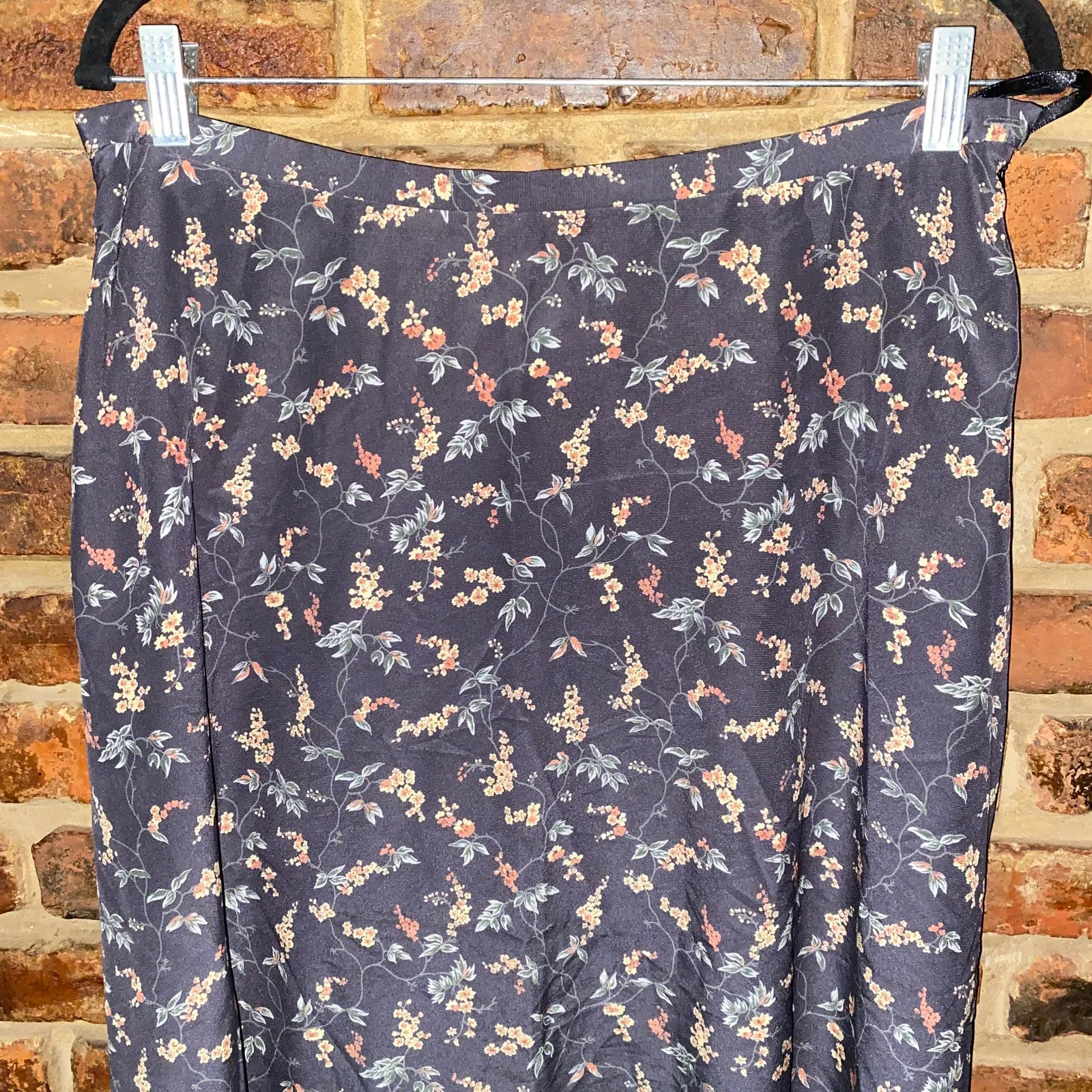 Jones Wear New York Vintage Gray Floral Midi Skirt Women's Size 16 - Image 2