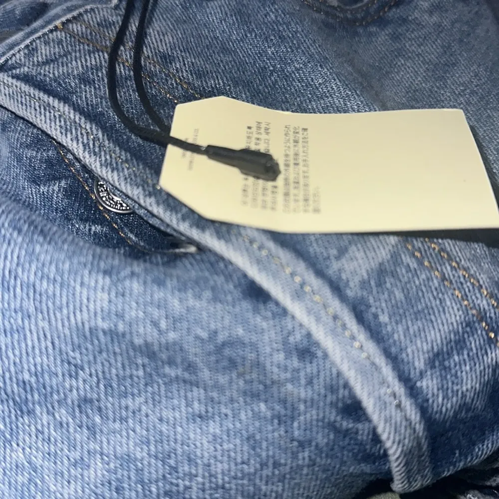 NWT  Women Levi's  501® Skinny Jeans  Medium Wash  32X28 - Image 5