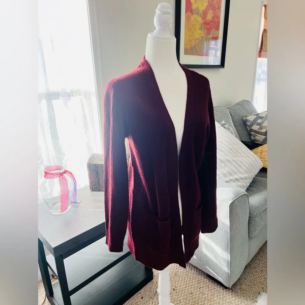 Ambiance Apparel Women’s Cardigan Sweater Size Large Red - Image 2
