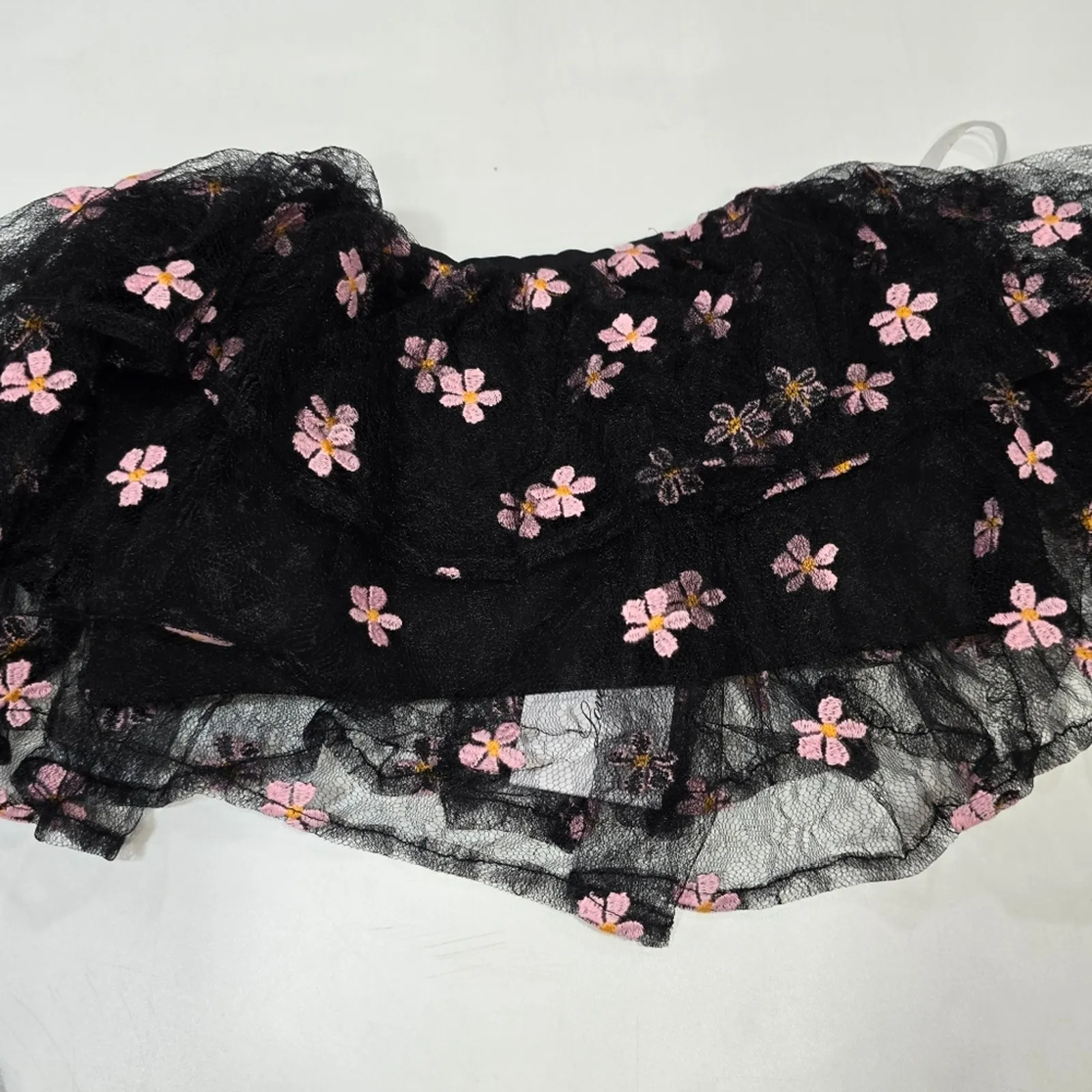 Lovers and Friends Juliana Top in Black and Pink XXS - Image 4