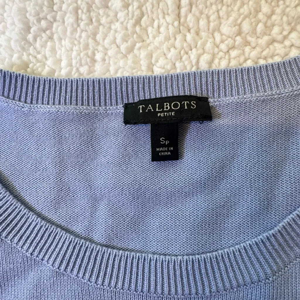 Talbots Light Blue Sweater with Dark Blue Anchor size S - Image 4