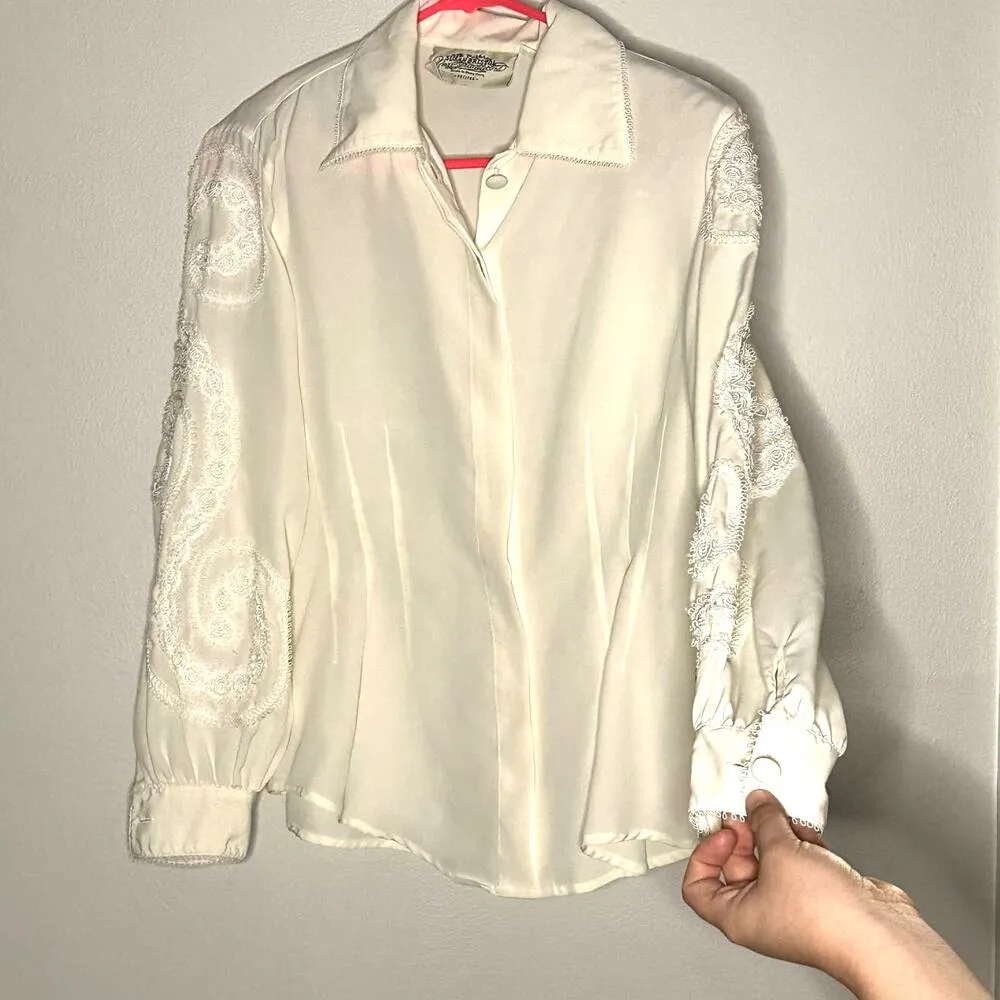 Vintage Susan Bristol Top Ivory Button Front Lace Embroidered Sleeves Sheer P8 - Image 2
