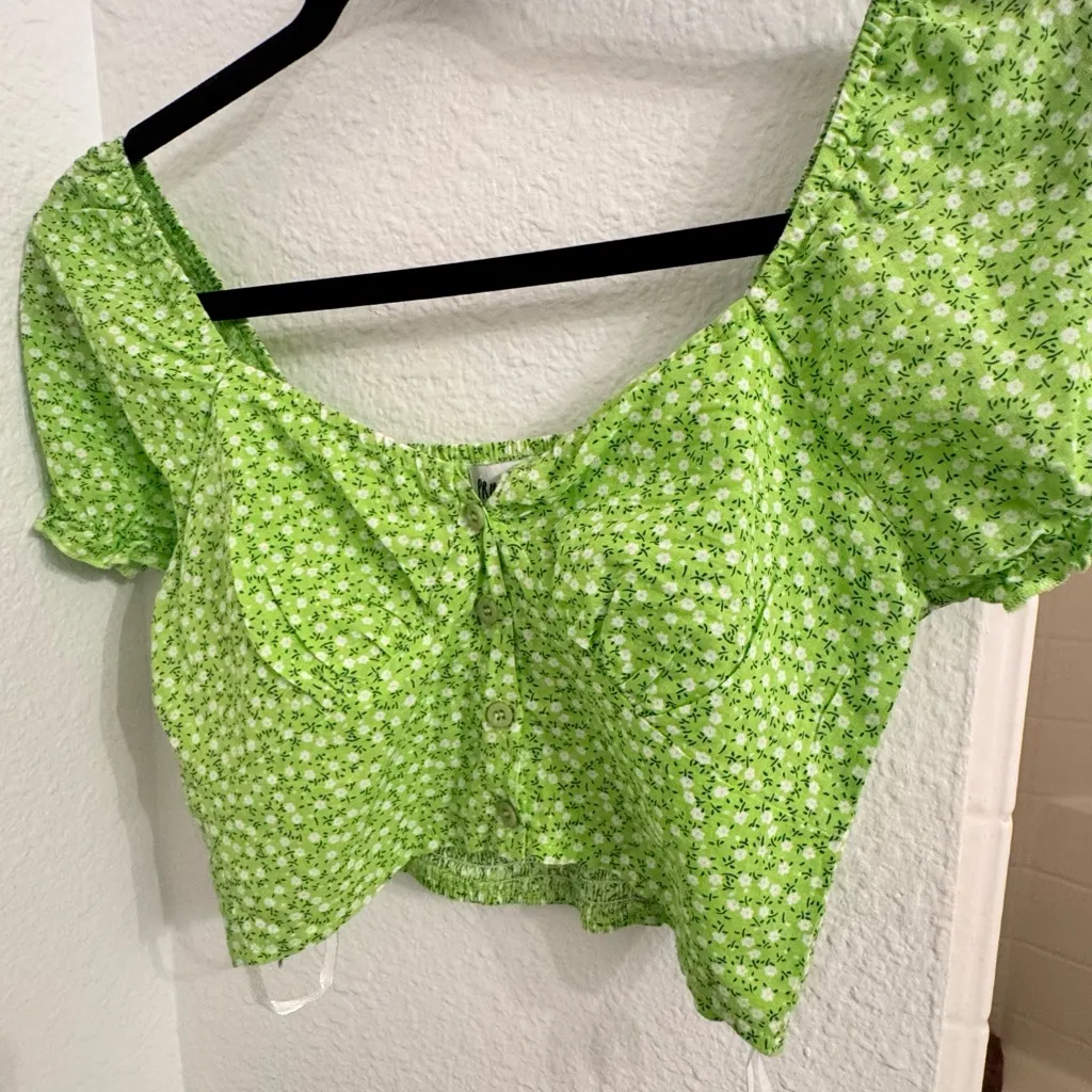 Princess Polly Green Floral Blouse - Image 3