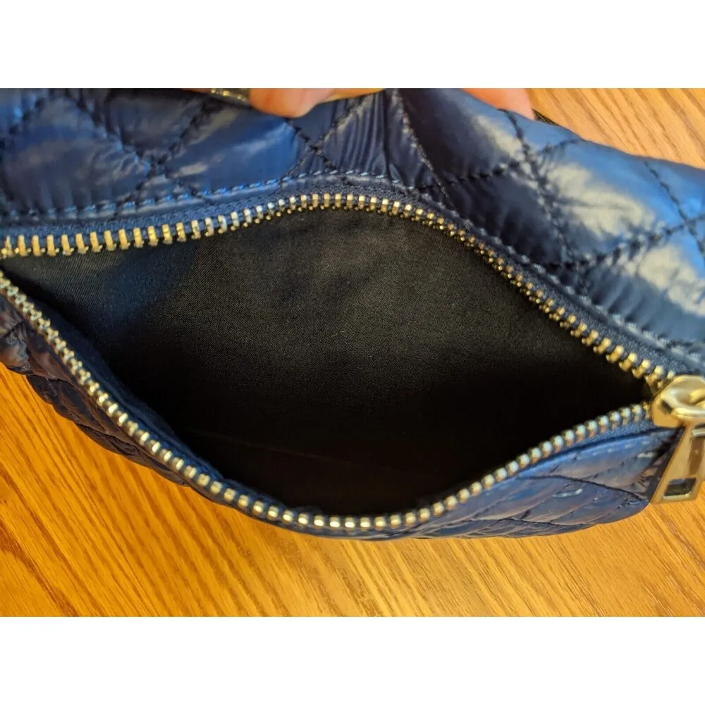 EUC Clarks Blue Quilted Puffy Crossbody Clutch Removable Strap Gorpcore Funky - Image 9