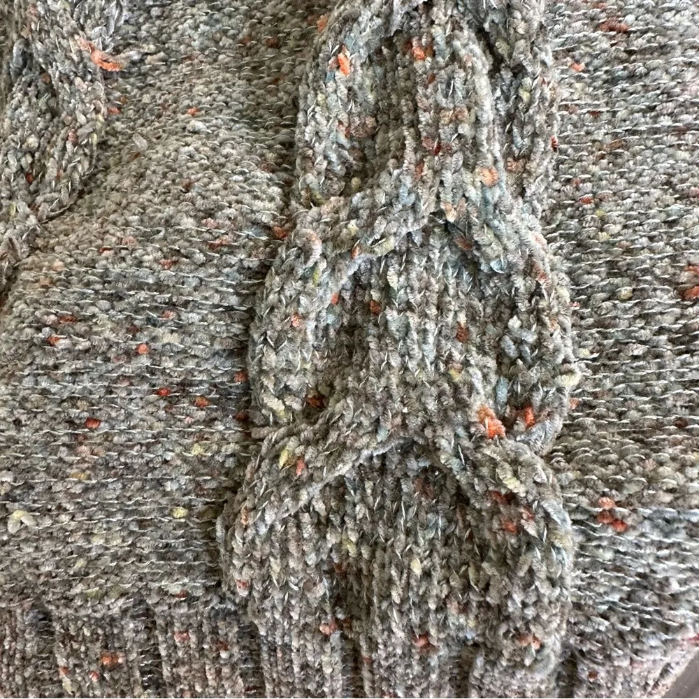 Moon & Madison cable knit Mossey, green turtleneck, sweater, women’s medium - Image 7