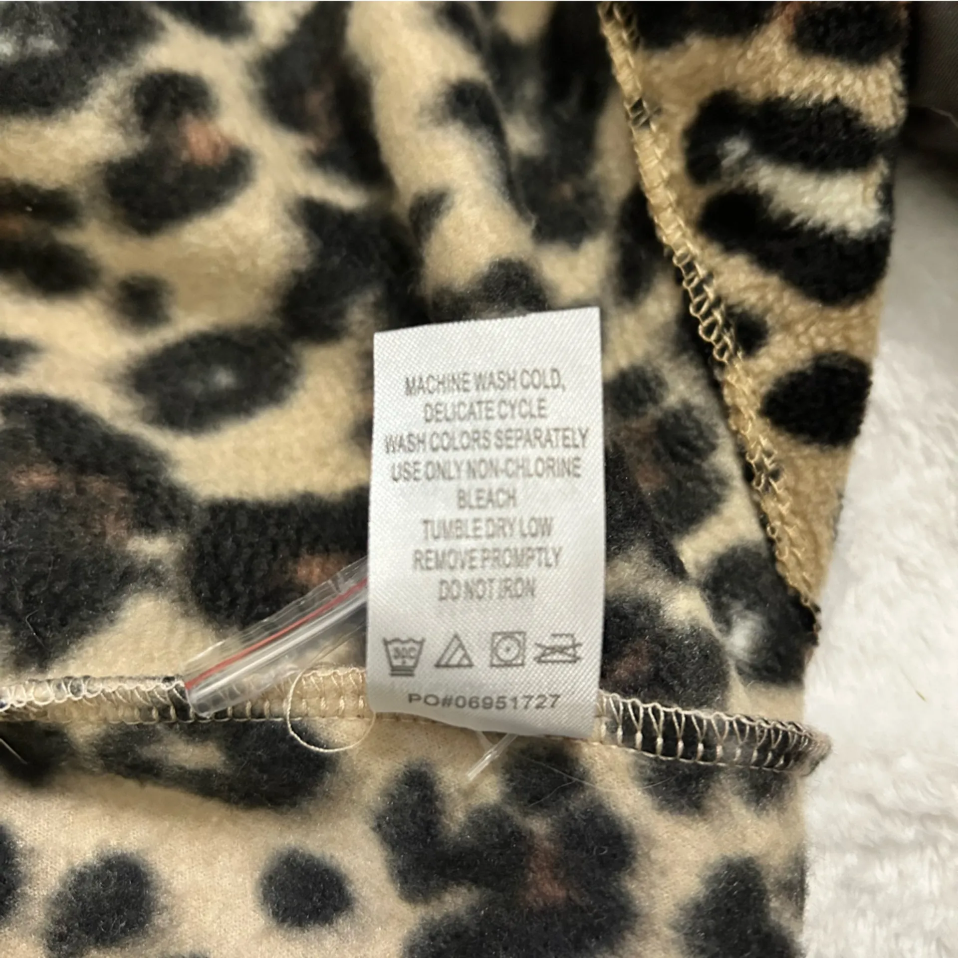 Roaman's Black and Tan Leopard Teddy Jacket Size 1X - Image 8